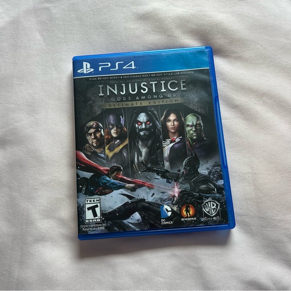 PS4 Injustice: Gods Among Us Ultimate Edition - Good Condition - Picture 1 of 4